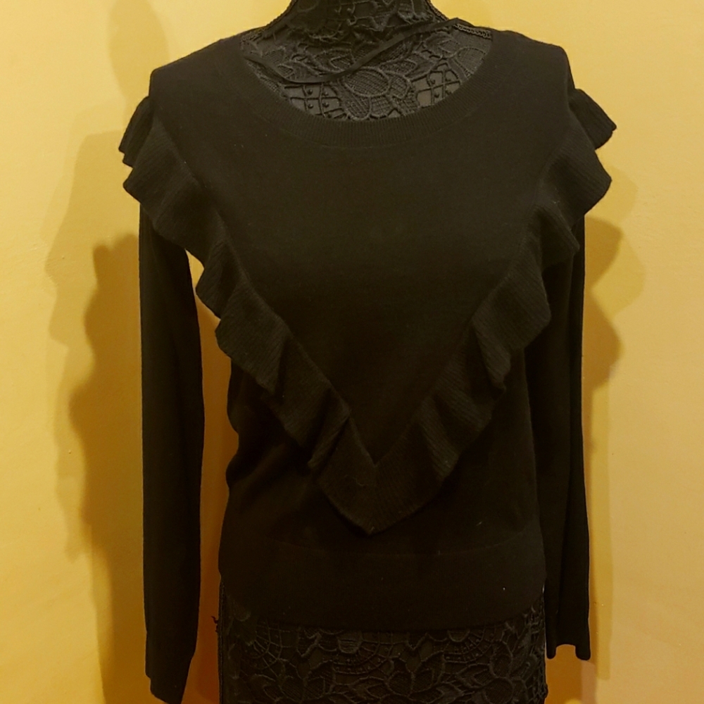 Gap size small black ruffle sweater